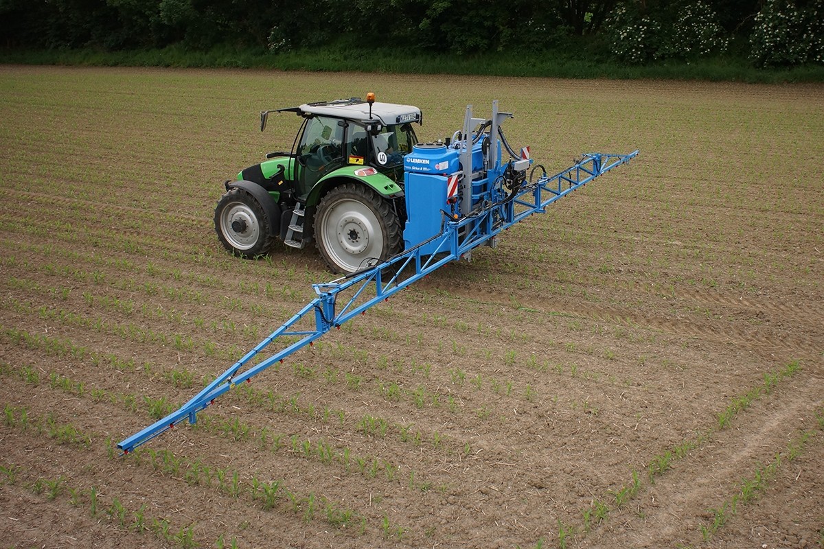Lemken Sirius 8/900 Függesztett szántóföldi permetező